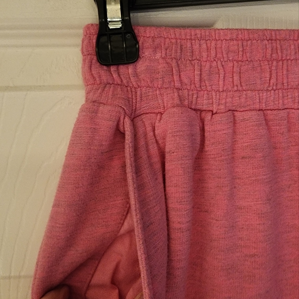 MONROW Women's Ex-Boyfriend Short In Heather Pink Size Small - Picture 7 of 12
